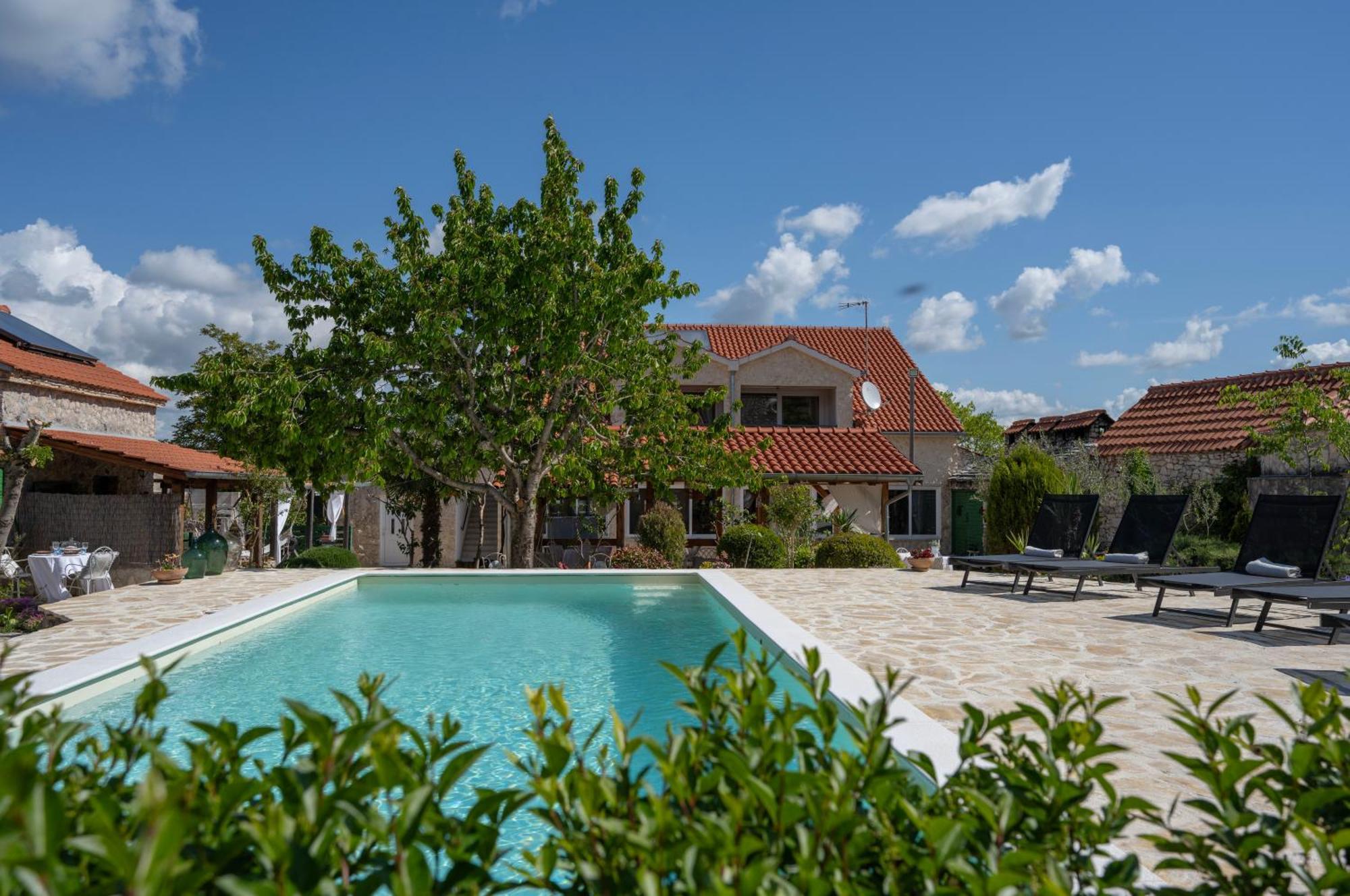 Kalpic Suites & Villa Lozovac Dış mekan fotoğraf